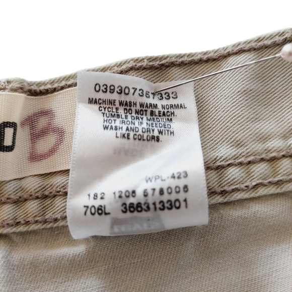 Levi's Mens Squad Cargo Shorts Size 32 Khaki Double Flap Back Pockets Hiking - Picture 16 of 16